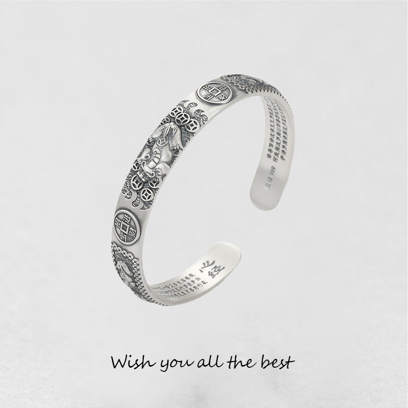 Vintage lucky bracelet