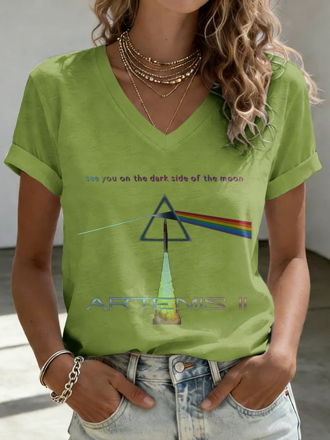 V-Neck Retro Artemis II See You On The Dark Side Of The Moon Print T-Shirt