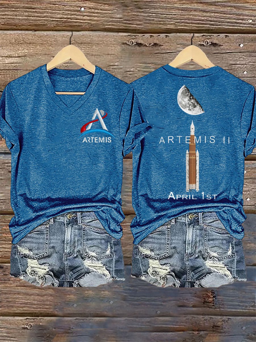 Women's Crewed Again Print V Neck T-shirt